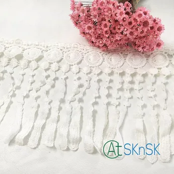 2016 New 3 Yard/ lot 15cm Polyester Off White Lamp Dangling Fringe Lace Trims For Sewing Craft A2
2016 New 3 Yard/ lot 15cm Polyester Off White Lamp Dangling Fringe Lace Trims For Sewing Craft A2