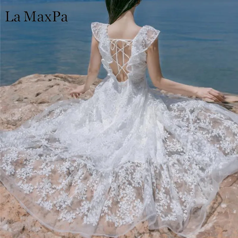 La MaxPa Sleeveles Sexy Bohemian Style Off Shoulder Ruffles Backless Lace Hollow-out Flower Embroidery Long Chiffon Dress
La MaxPa Sleeveles Sexy Bohemian Style Off Shoulder Ruffles Backless Lace Hollow-out Flower Embroidery Long Chiffon Dress