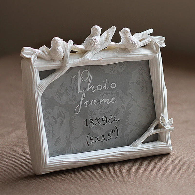 1 pcs 5'' 6'' Europe Style Photo Frame Birds Wood Grain Photo Frames Gesso Resin Picture Frame Vintage Desk Ornaments Home Decor
1 pcs 5'' 6'' Europe Style Photo Frame Birds Wood Grain Photo Frames Gesso Resin Picture Frame Vintage Desk Ornaments Home Decor