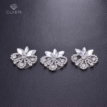 30pcs Handmade rhinestone flower crystal Iron on Patches for clothes DIY Patch Applique Bag Clothing Coat Sweater Crafts HD-848
30pcs Handmade rhinestone flower crystal Iron on Patches for clothes DIY Patch Applique Bag Clothing Coat Sweater Crafts HD-848