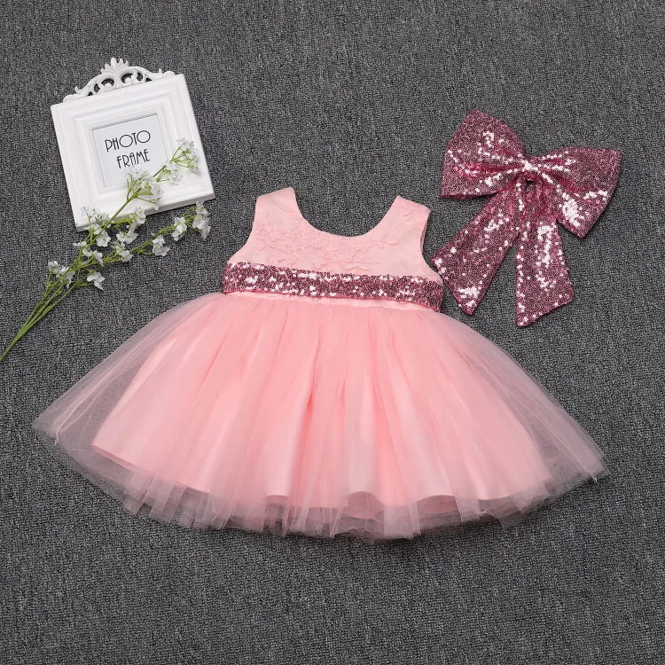 Wholesale Baby Girl Sequins Bow Dress 2019 Summer New Lace First Birthday Princess Party Wedding Dress Christening Gown E633
Wholesale Baby Girl Sequins Bow Dress 2019 Summer New Lace First Birthday Princess Party Wedding Dress Christening Gown E633