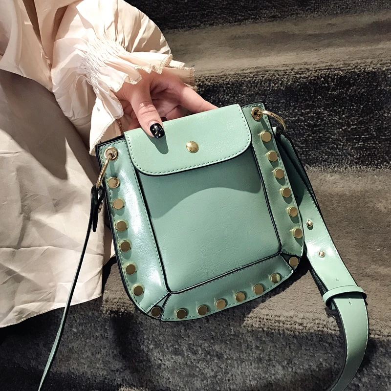 OCEAN BS women messenger bag for 2018 PU leather ladies shoulder bags new mini crossbody bag for girls teenagers fashion designs
OCEAN BS women messenger bag for 2018 PU leather ladies shoulder bags new mini crossbody bag for girls teenagers fashion designs