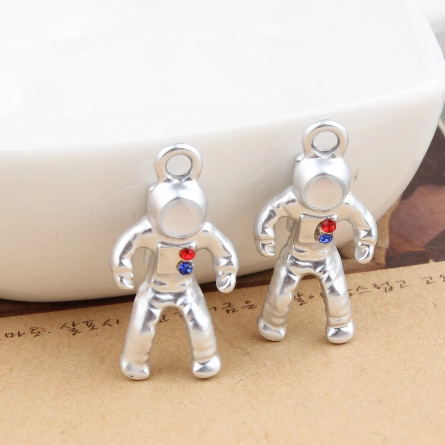 Wholesale 30PCS Dull Silver Tone Alloy Jewelry Charms Rhinestone Crystal Paved Kawaii Spaceman Necklace Pendant Bracelet Charm
Wholesale 30PCS Dull Silver Tone Alloy Jewelry Charms Rhinestone Crystal Paved Kawaii Spaceman Necklace Pendant Bracelet Charm
