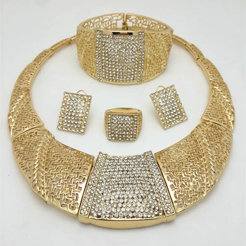 2016 Fashion Wedding African Beads Jewelry Sets Dubai Gold Color Jewelry Sets Costume Romantic new Design
2016 Fashion Wedding African Beads Jewelry Sets Dubai Gold Color Jewelry Sets Costume Romantic new Design