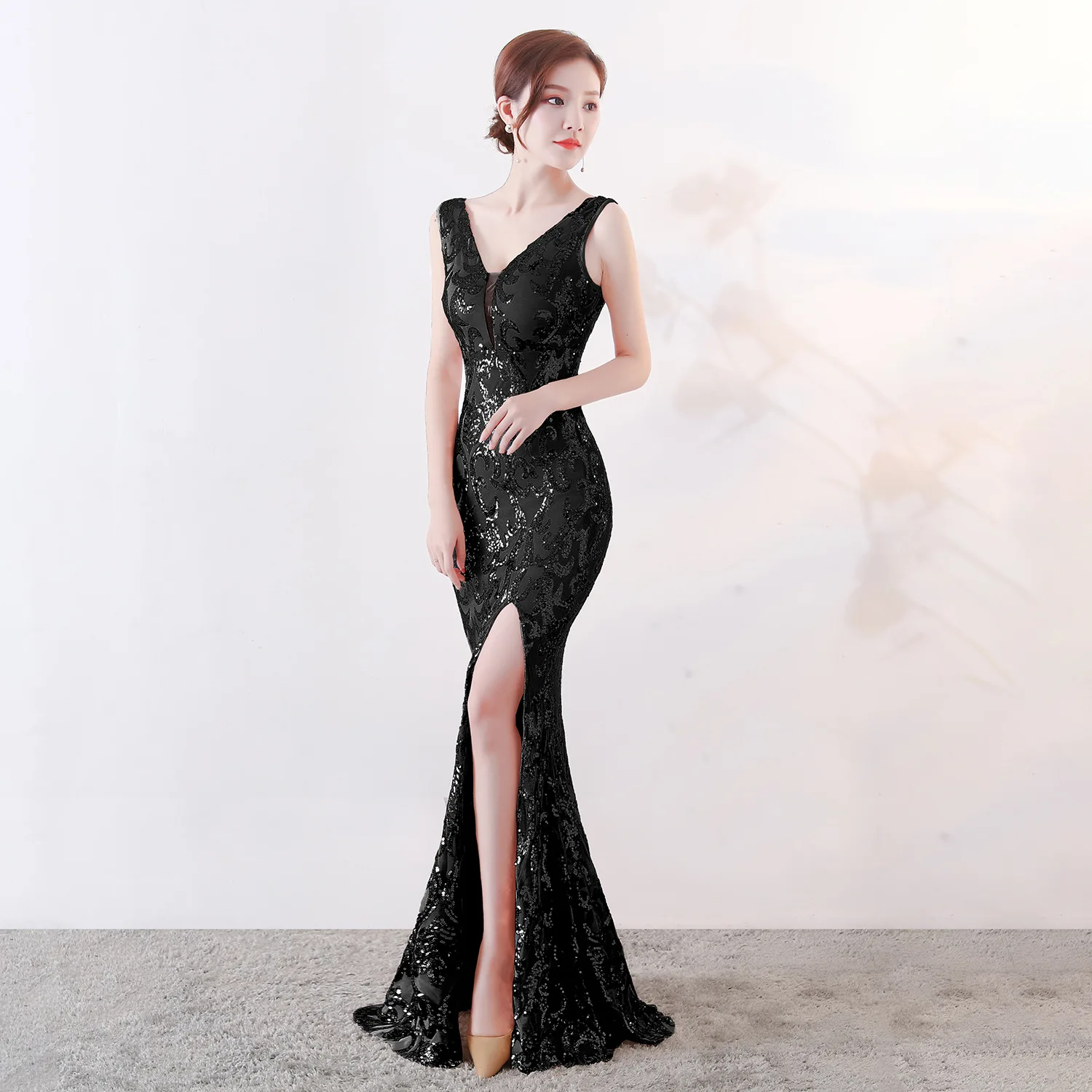 Женское вечернее платье без рукавов Corzzet Vestido De Festa, черное элегантное вечернее платье макси с блестками и вышивкой
Женское вечернее платье без рукавов Corzzet Vestido De Festa, черное элегантное вечернее платье макси с блестками и вышивкой