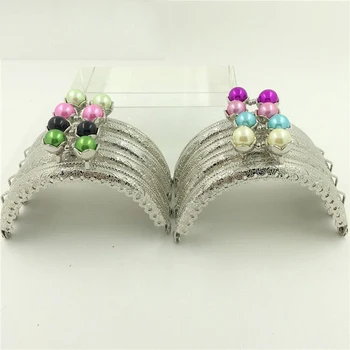 8.5cm silver color colorful beautiful head buckle design metal girl coin bag clasp DIY purse frame 10pcs/lot
8.5cm silver color colorful beautiful head buckle design metal girl coin bag clasp DIY purse frame 10pcs/lot