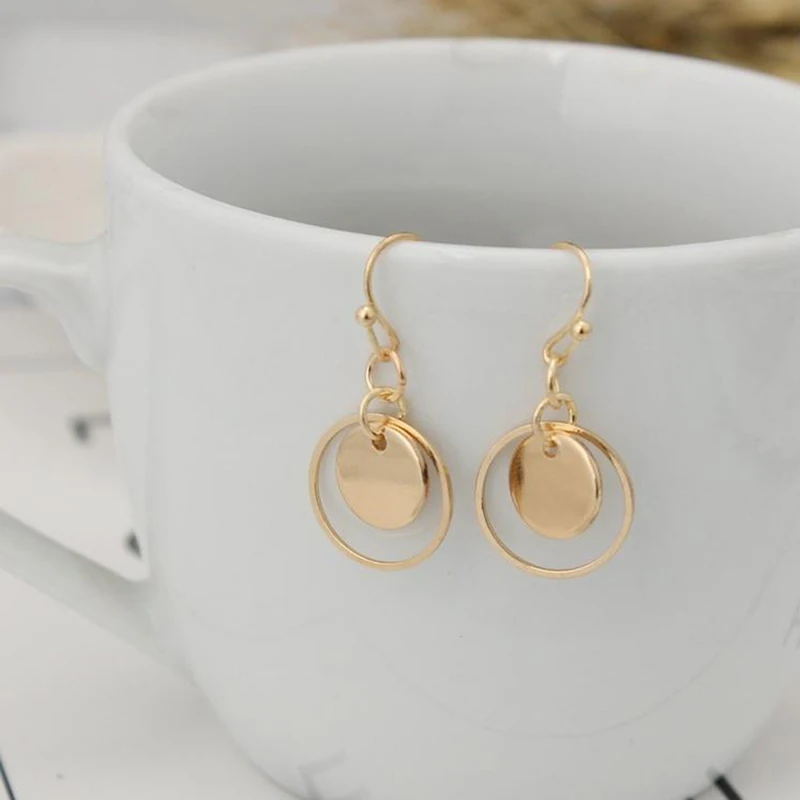 Gold Color Round Disc Circle Dangle Earrings For Women Simple Geometric Drop Big Earrings Metal Alloy Earrings Female
Gold Color Round Disc Circle Dangle Earrings For Women Simple Geometric Drop Big Earrings Metal Alloy Earrings Female