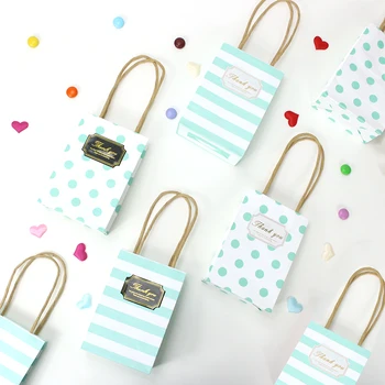 50pc Hot Small Gift Bag with Handles Baby Shower Souvenirs Gift Box Packaging Birthday Party Decorations Kids Christmas Gift Bag
50pc Hot Small Gift Bag with Handles Baby Shower Souvenirs Gift Box Packaging Birthday Party Decorations Kids Christmas Gift Bag