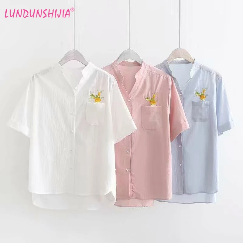 LUNDUNSHIJIA Blusas 2019 New Arrival Summer Blouse Women White/Pink/Blue Short Sleeve Shirts Flowers Embroidery Pocket Tops
LUNDUNSHIJIA Blusas 2019 New Arrival Summer Blouse Women White/Pink/Blue Short Sleeve Shirts Flowers Embroidery Pocket Tops