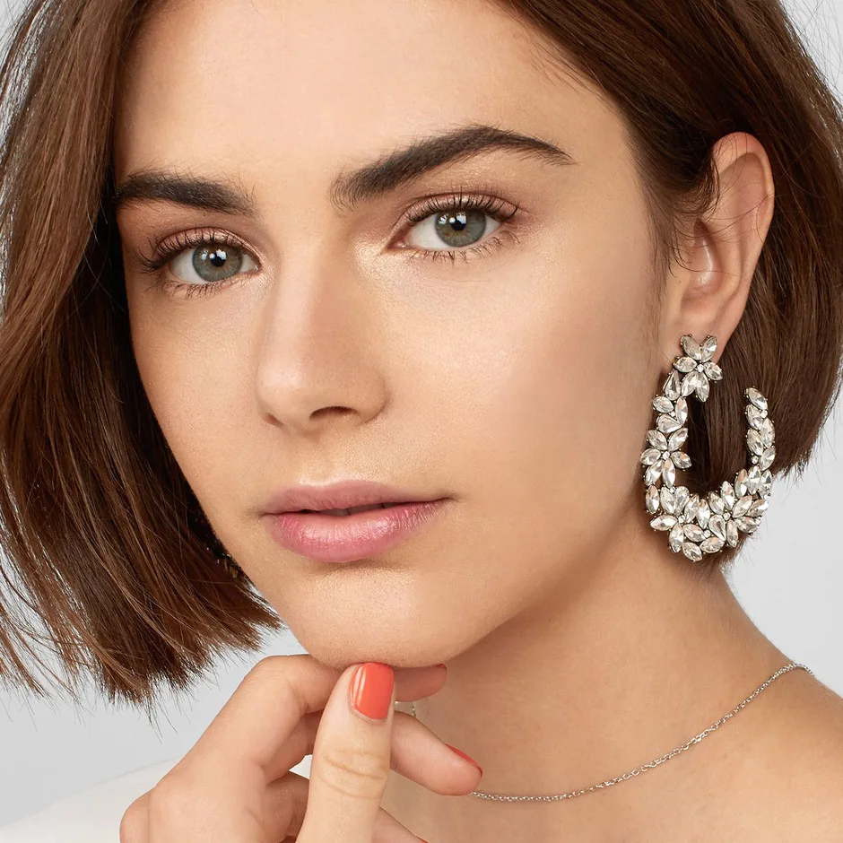 JUJIA Luxury Jewelry Rhinestone Earring Leafs Geometric Crystal Stud Earrings For Women Accessories
JUJIA Luxury Jewelry Rhinestone Earring Leafs Geometric Crystal Stud Earrings For Women Accessories