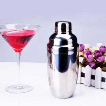 250ml Cocktail Shakers Bar Tools Stainless Steel Wine Martini Boston Mixer Shaker for Bartender Drink Party Bar Hand Shake Cup
250ml Cocktail Shakers Bar Tools Stainless Steel Wine Martini Boston Mixer Shaker for Bartender Drink Party Bar Hand Shake Cup