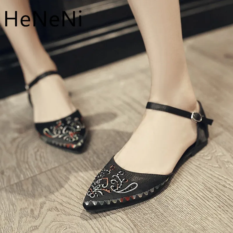 Summer New Pointed Embroidered Rivets Buckle National Wind Women's Flat Shoes Casual Shopping Shoes 2 Color Size 34-40 Free Ship
Summer New Pointed Embroidered Rivets Buckle National Wind Women's Flat Shoes Casual Shopping Shoes 2 Color Size 34-40 Free Ship