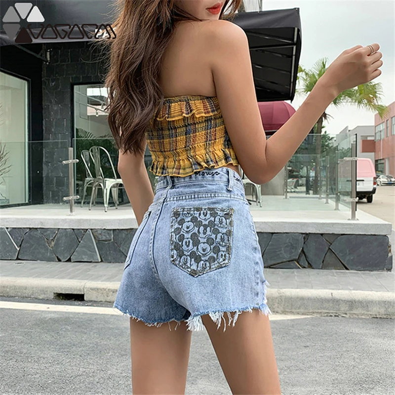 2019 Jeans Woman Cartoon Mickey Mouse Print Denim Shorts Embroidery Loose Straight Jean Summer High Waist Ripped Jeans For Women
2019 Jeans Woman Cartoon Mickey Mouse Print Denim Shorts Embroidery Loose Straight Jean Summer High Waist Ripped Jeans For Women