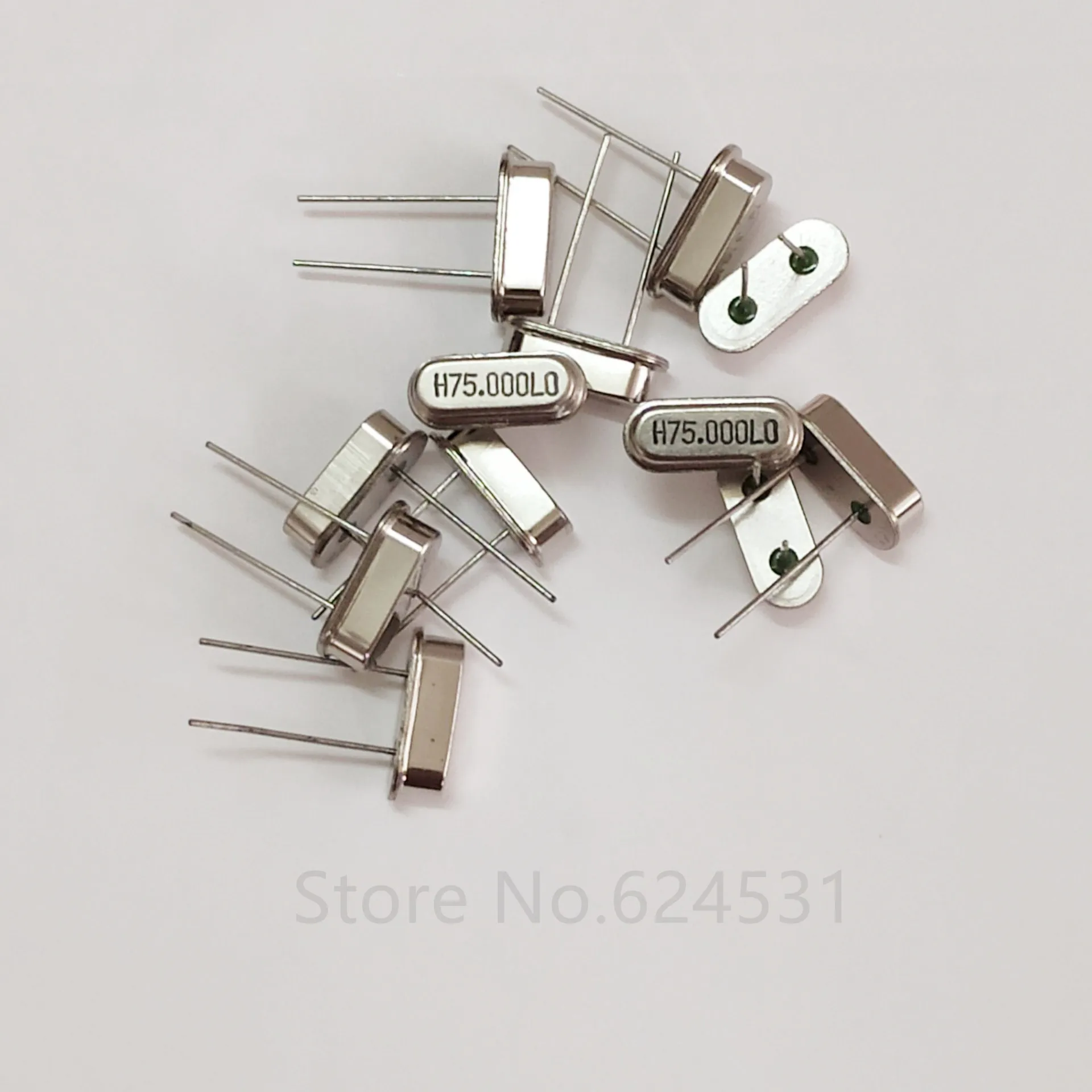 10pcs Quartz crystal oscillator 75M HC-49S in-line passive crystal oscillator S-type 20PPM 75.000MHZ crystal resonator
10pcs Quartz crystal oscillator 75M HC-49S in-line passive crystal oscillator S-type 20PPM 75.000MHZ crystal resonator