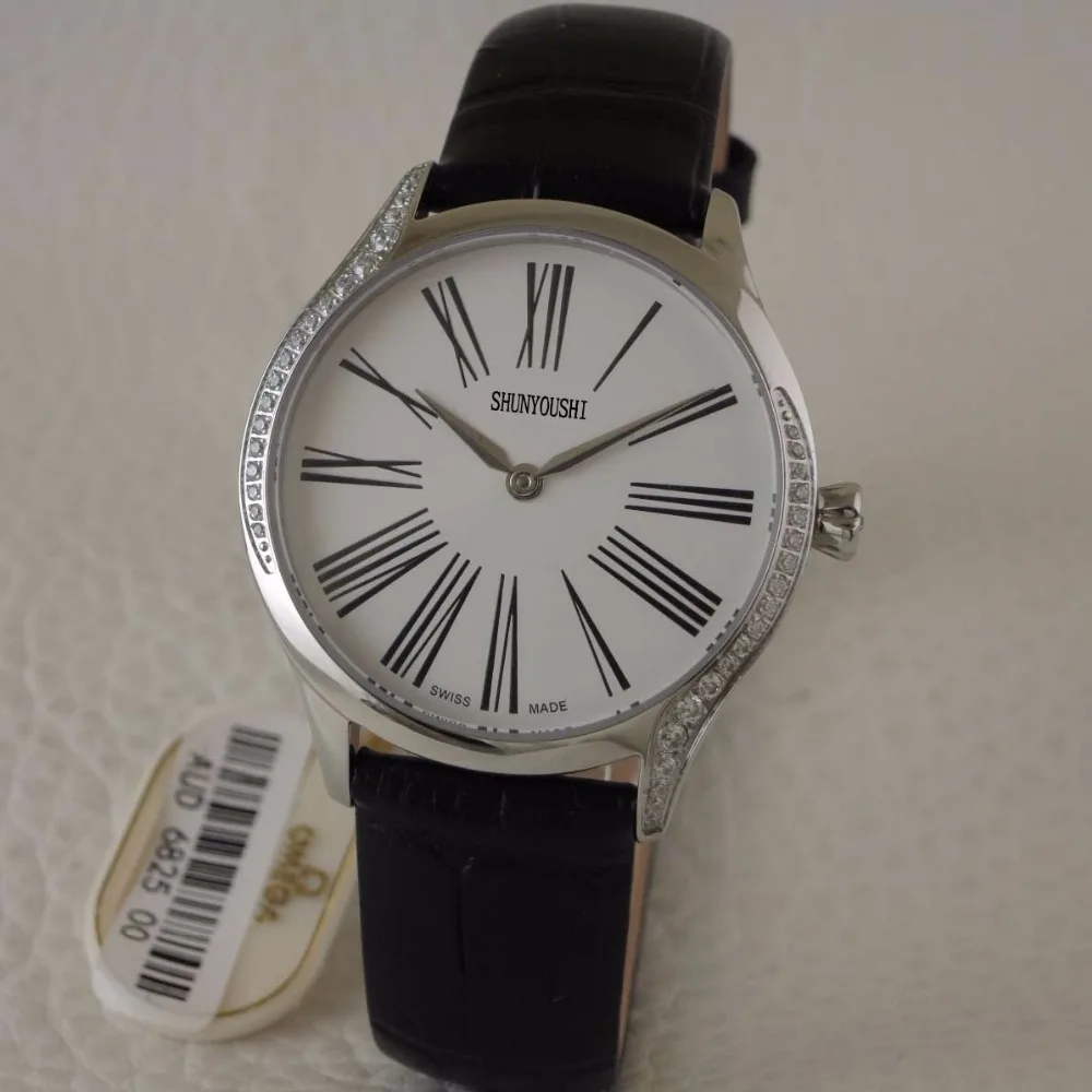 WG0490 Women's Watches Top Brand Runway Luxury European Design Quartz Wristwatches
WG0490 Women's Watches Top Brand Runway Luxury European Design Quartz Wristwatches