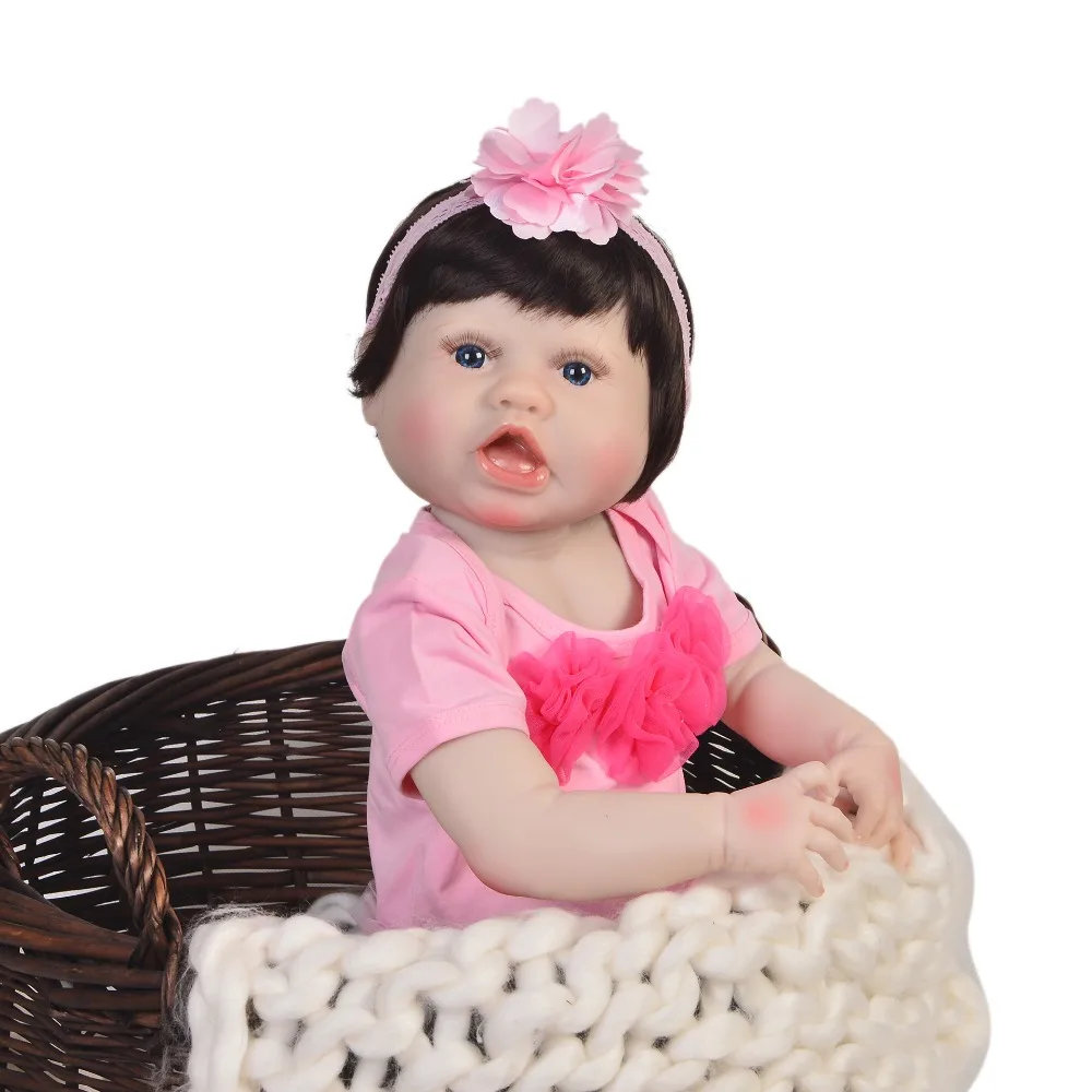 Chubby little princess Baby Dolls Real Silicone Vinyl Alive Girl Reborn Baby Doll For Children Holiday surprise bebe Gifts 55cm
Chubby little princess Baby Dolls Real Silicone Vinyl Alive Girl Reborn Baby Doll For Children Holiday surprise bebe Gifts 55cm