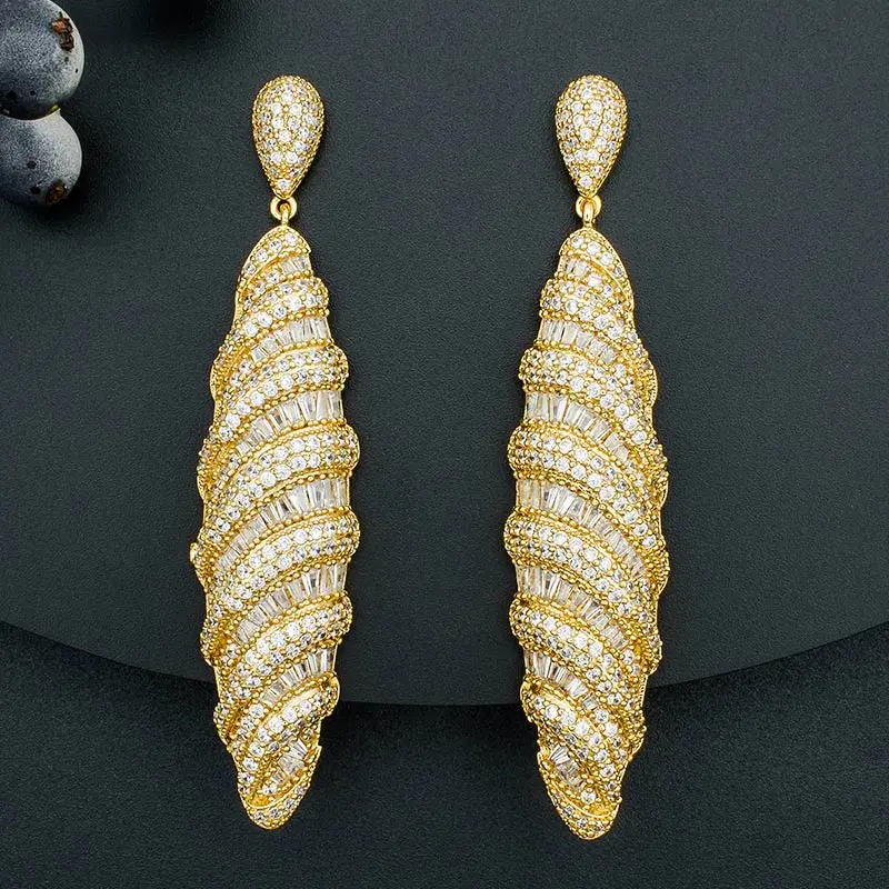 ModemAngel 77mm Luxury Water Drop AAA Cubic Zirconia Gold Color Dubai Wedding Copper High Quality Jewelry Dangle Earring
ModemAngel 77mm Luxury Water Drop AAA Cubic Zirconia Gold Color Dubai Wedding Copper High Quality Jewelry Dangle Earring