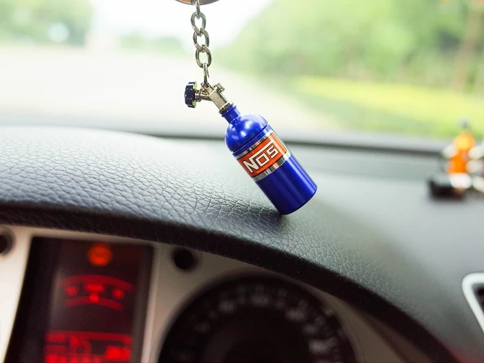 Fashion Metal Keyring Car Keychain Auto Key Chain Key Ring Holder Keyfob For NOS Turbo Nitrgen Bottle Car Styling Gift Pendant