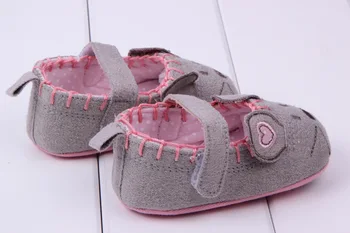 Cute soft Little mouse princess baby shoes for girl and boy baby shoes 3 size to choose
Cute soft Little mouse princess baby shoes for girl and boy baby shoes 3 size to choose