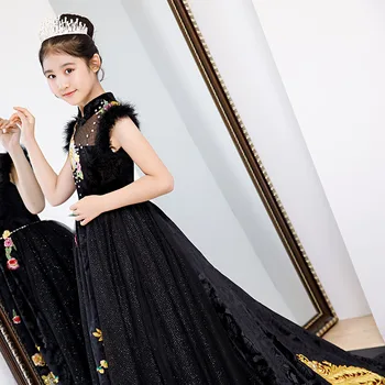 Luxury Black Flower Girl Dresses Long Trailing Crystal Evening Gowns Peacock Embroidery Kids Pageant Dress for Birthday Party
Luxury Black Flower Girl Dresses Long Trailing Crystal Evening Gowns Peacock Embroidery Kids Pageant Dress for Birthday Party