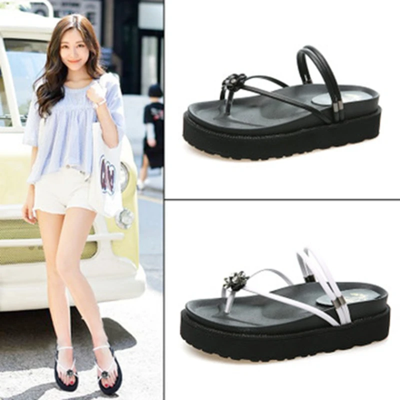 Female summer 2018 new sandals fashion lightweight comfortable student shoes thick bottom outdoor female sandals flip flops.
Female summer 2018 new sandals fashion lightweight comfortable student shoes thick bottom outdoor female sandals flip flops.
