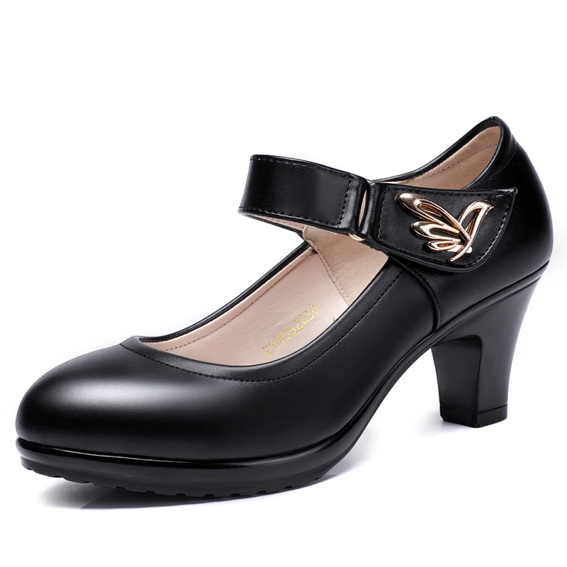 Soft leather office career woman shoesSimple black casual med high heels classic fashion woman shoes
Soft leather office career woman shoesSimple black casual med high heels classic fashion woman shoes