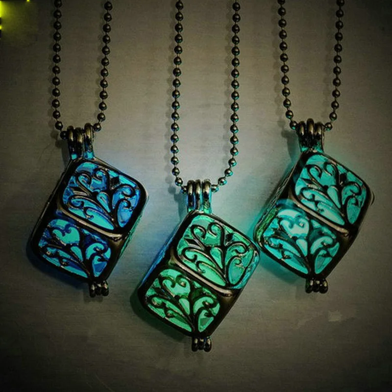 10pcs/lot Luminous Life Tree Locket Hollow Square Necklace Silver Pendant Glowing in Dark Necklaces Christmas Gift
10pcs/lot Luminous Life Tree Locket Hollow Square Necklace Silver Pendant Glowing in Dark Necklaces Christmas Gift