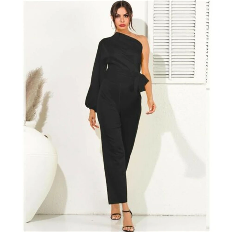 High Waist New Fashion Women One Shoulder Jumpsuit Ladies Fashion Chic High Waist Lace Up Summer Playsuit with Belt
High Waist New Fashion Women One Shoulder Jumpsuit Ladies Fashion Chic High Waist Lace Up Summer Playsuit with Belt