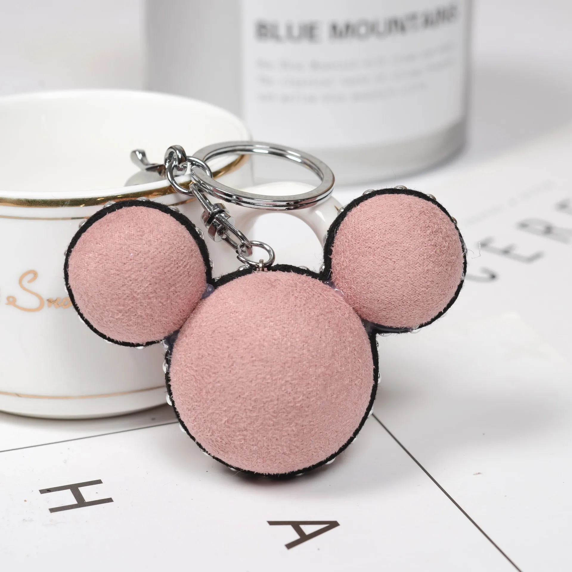 1pcs Keychain Head Cartoon Figure Mickey Customed Metal Key Chain Cut Animal Key Ring Minnie Key Holder Fashion Charms
1pcs Keychain Head Cartoon Figure Mickey Customed Metal Key Chain Cut Animal Key Ring Minnie Key Holder Fashion Charms