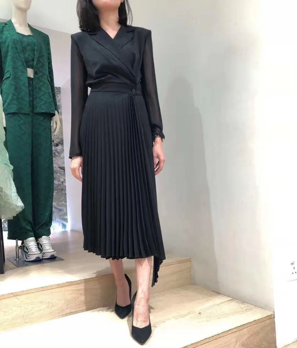 KENVY Brand Fashion Women's High-end Luxury Slim Elegant Spring ladies V-neck Pleated Dress
KENVY Brand Fashion Women's High-end Luxury Slim Elegant Spring ladies V-neck Pleated Dress