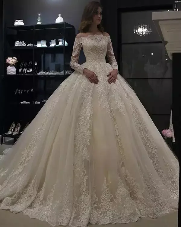 Vestido De Noiva 2019 Muslim Wedding Dresses Ball Gown Strapless Long Sleeve Lace Dubai Arabic Wedding Gown Ivory Bride Dress
Vestido De Noiva 2019 Muslim Wedding Dresses Ball Gown Strapless Long Sleeve Lace Dubai Arabic Wedding Gown Ivory Bride Dress