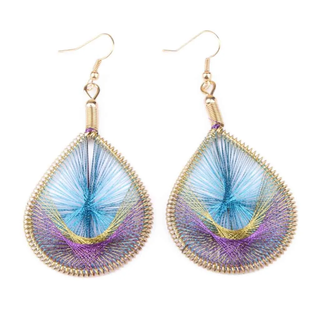Trendy Charming Lovely Peacock Tail Wire Gold Thread Woman Earring 4 Colors Jewelry Accessories EAR-0517
Trendy Charming Lovely Peacock Tail Wire Gold Thread Woman Earring 4 Colors Jewelry Accessories EAR-0517