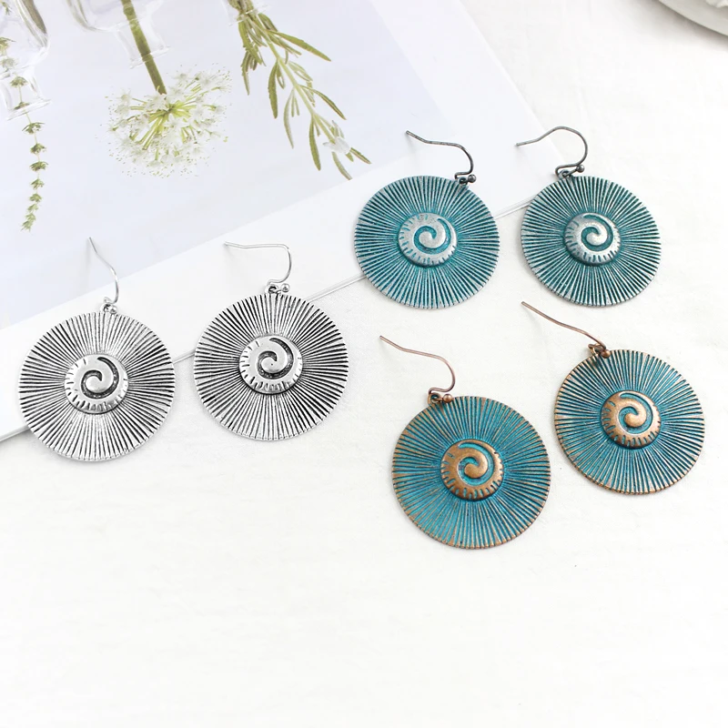 Bohemian Retro Geometric Bronze Disc Alloy Pendant Earrings Shell Spiral Round Female Seaside Holiday Fashion Charm Jewelry
Bohemian Retro Geometric Bronze Disc Alloy Pendant Earrings Shell Spiral Round Female Seaside Holiday Fashion Charm Jewelry