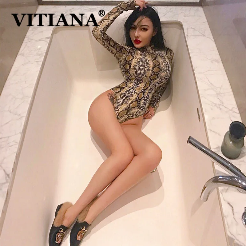 VITIANA Women Serpentine Sexy Party Bodysuit Summer Autumn 2019 Female Long Sleeve Slim Sexy Bodysuit Ladies Clubwear Rompers
VITIANA Women Serpentine Sexy Party Bodysuit Summer Autumn 2019 Female Long Sleeve Slim Sexy Bodysuit Ladies Clubwear Rompers
