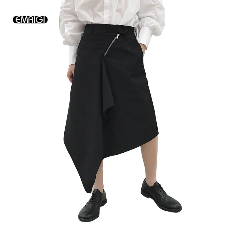 Men Fashion Casual Irregular Design Harem Pant Male Japan Style Skirt Trousers Punk Gothic Stage Wear Pants
Men Fashion Casual Irregular Design Harem Pant Male Japan Style Skirt Trousers Punk Gothic Stage Wear Pants