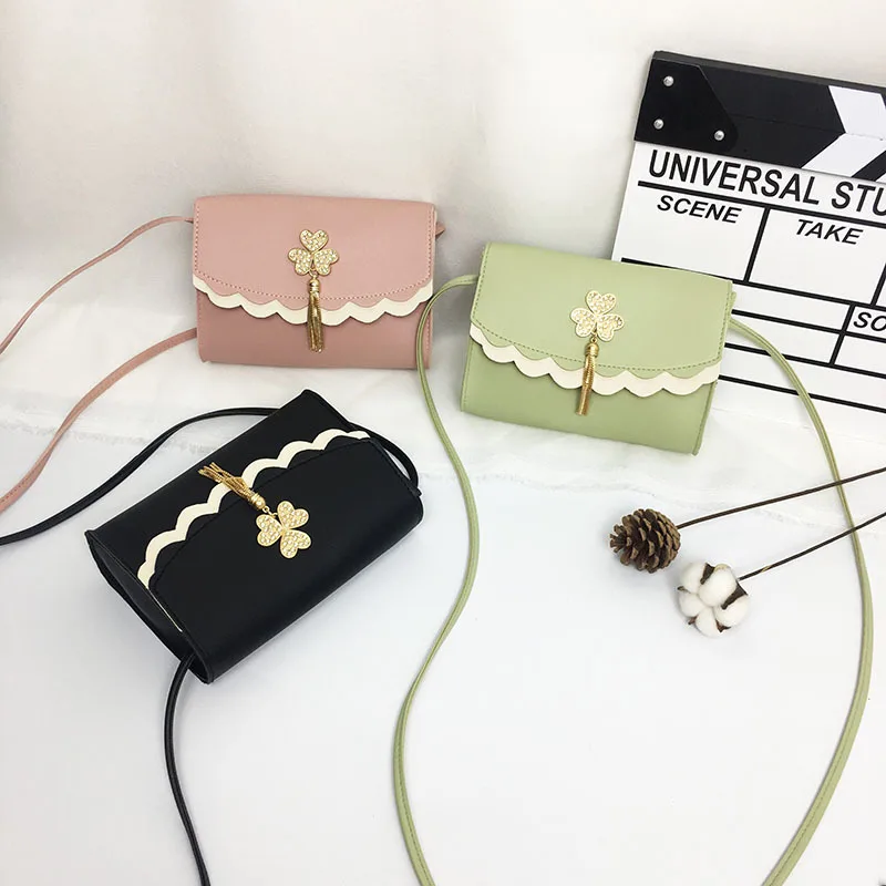Small Leather Shoulder Bag Women 2019 Fashion Female Handbags Famous Brand Crossbody Messenger Pack for Ladies Girls Sling Purse
Small Leather Shoulder Bag Women 2019 Fashion Female Handbags Famous Brand Crossbody Messenger Pack for Ladies Girls Sling Purse