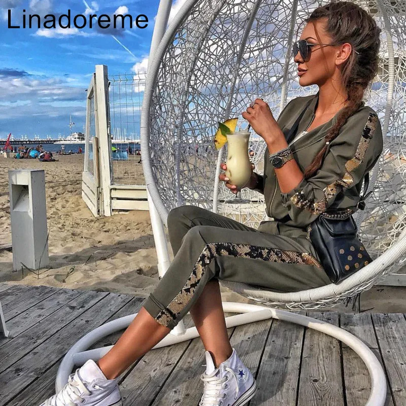 2 Colors 2019 New Fashion Casual Spring Womens Tracksuit Sets Stripe Sport Wear Sweatsuit Clothes Sweatshirt Sweatpants Set
2 Colors 2019 New Fashion Casual Spring Womens Tracksuit Sets Stripe Sport Wear Sweatsuit Clothes Sweatshirt Sweatpants Set