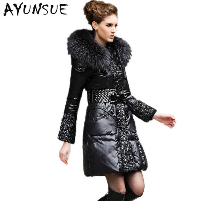Winter Jacket Women Parka 2019 European White Duck Down Jackets For Women Hood 100% Pure Raccoon Fur Collar Coat Plus Size HJ528
Winter Jacket Women Parka 2019 European White Duck Down Jackets For Women Hood 100% Pure Raccoon Fur Collar Coat Plus Size HJ528