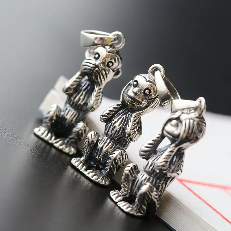 Do not speak do not listen do not regard 925 sterling silver handmade Thai silver monkey pendant 
Do not speak do not listen do not regard 925 sterling silver handmade Thai silver monkey pendant