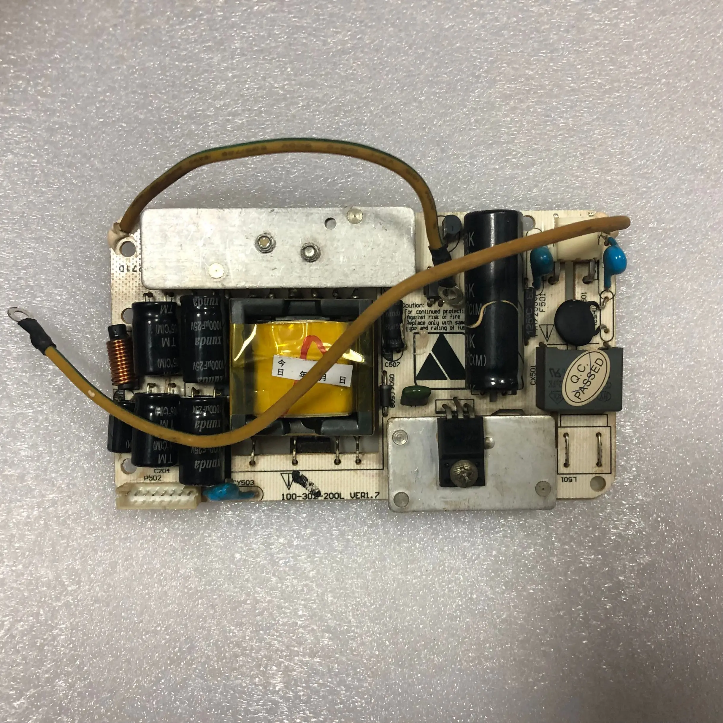 power board for 1pcs/ lot good quality 900KC G2449 L22KA G2756 100-302-200L
power board for 1pcs/ lot good quality 900KC G2449 L22KA G2756 100-302-200L