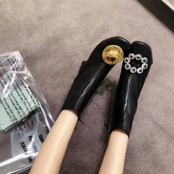 2018 Newest Gold Buckle Rhinestone Unsymmetrical Ankle Boots Women Round Toe High Heel Shoes Woman Short Boots
2018 Newest Gold Buckle Rhinestone Unsymmetrical Ankle Boots Women Round Toe High Heel Shoes Woman Short Boots