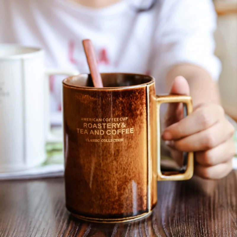American Style Ceramic Mug Hanging ear coffee cup High- quality Milk Tea Cups with spoon travel mug Home office Drinkware 440ML
American Style Ceramic Mug Hanging ear coffee cup High- quality Milk Tea Cups with spoon travel mug Home office Drinkware 440ML