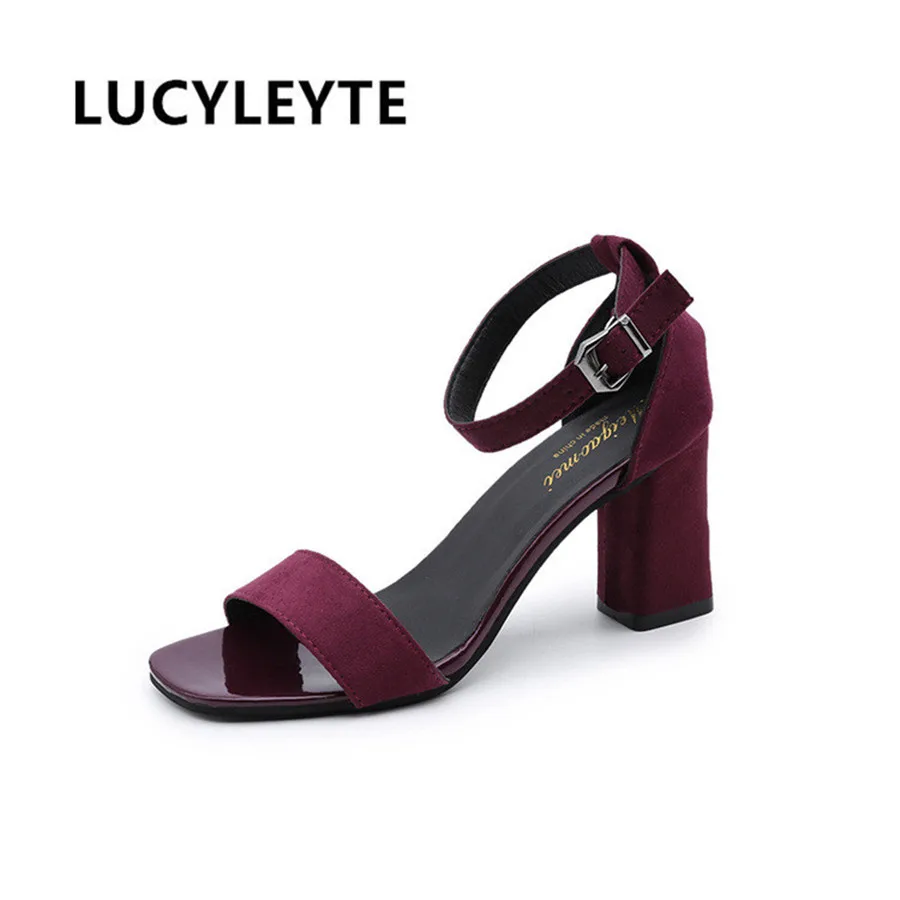 2019 big size 34-40 hot sale women sandals flock summer shoes simple buckle party wedding shoes sexy high heels shoes
2019 big size 34-40 hot sale women sandals flock summer shoes simple buckle party wedding shoes sexy high heels shoes