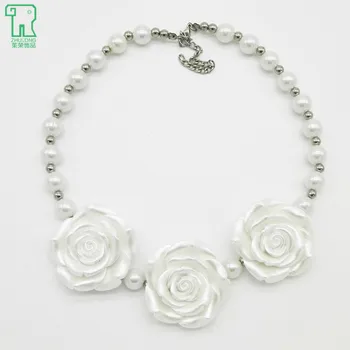 Girls Chunky Necklace 2020 New Arrival Hot White Rose Flower Bubblegum Pearl beads Necklace Kids Party Dress Up
Girls Chunky Necklace 2020 New Arrival Hot White Rose Flower Bubblegum Pearl beads Necklace Kids Party Dress Up