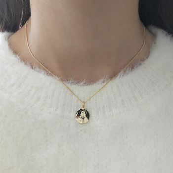 LouLeur 925 sterling silver Double-sided Maria portrait small pendant necklace gold round figure Exquisite necklac jewelry
LouLeur 925 sterling silver Double-sided Maria portrait small pendant necklace gold round figure Exquisite necklac jewelry