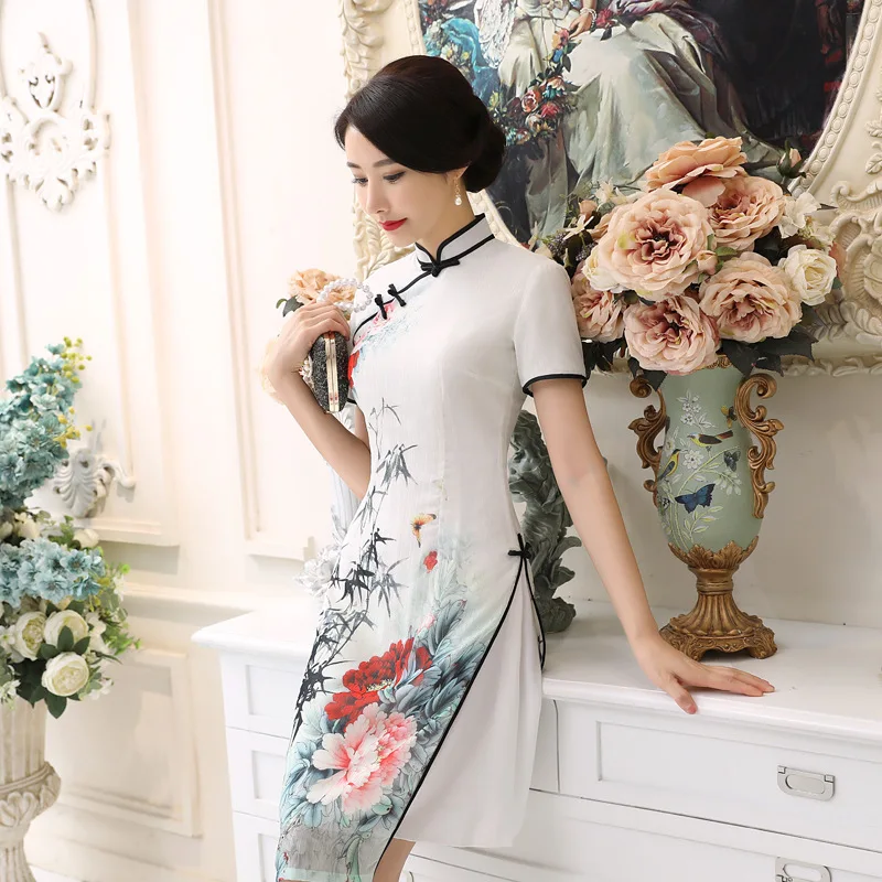 2017 Hot Sale Sexy White Satin Vietnam Ao Dai Dress Chinese Traditional Lady' s Short Sleeve Print Elegant Short Dress S-3XL AD3
2017 Hot Sale Sexy White Satin Vietnam Ao Dai Dress Chinese Traditional Lady' s Short Sleeve Print Elegant Short Dress S-3XL AD3
