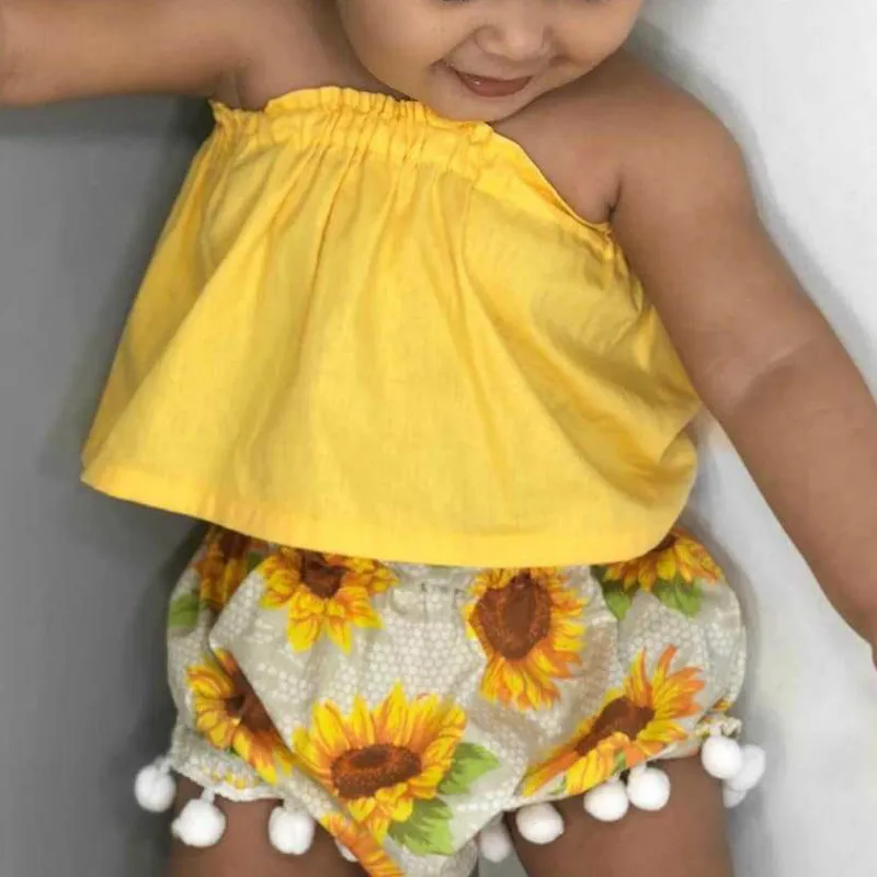 2019 Baby Girl Set Floral Headband & Yellow Halter Crop Top & Shorts 3pc Sunflower Baby Clothes Outfit Summer Clothes for Girls
2019 Baby Girl Set Floral Headband & Yellow Halter Crop Top & Shorts 3pc Sunflower Baby Clothes Outfit Summer Clothes for Girls