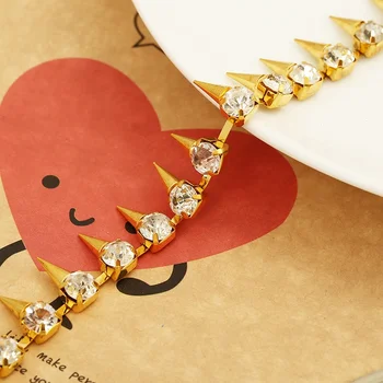 Free Shipping 2yards Sew on Rhinestone Chain Bridal Sash Rhinestone Applique, Wedding Applique,Rhinestone Trimming YJ95
Free Shipping 2yards Sew on Rhinestone Chain Bridal Sash Rhinestone Applique, Wedding Applique,Rhinestone Trimming YJ95