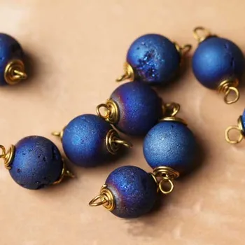 10pcs Smile Nature Stone Ball Dangle Charms Nature Stone Gold Drusy Druzy Pendant for Jewelry DIY Bracelet Necklaces Abecedario
10pcs Smile Nature Stone Ball Dangle Charms Nature Stone Gold Drusy Druzy Pendant for Jewelry DIY Bracelet Necklaces Abecedario