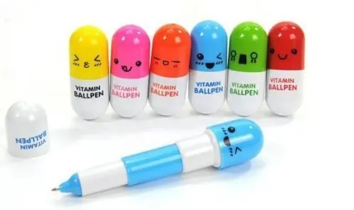 3 Pcs Cute Smiling Face Pill Ball Point Pen Novelty Stationery Telescopic Vitamin Capsule Ballpen For School Use
3 Pcs Cute Smiling Face Pill Ball Point Pen Novelty Stationery Telescopic Vitamin Capsule Ballpen For School Use